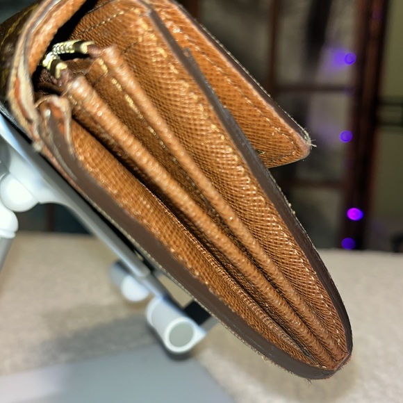 #824| LouisVuitton Monogram wallet+ chain, some loose stitching, well maintained - Picture 3 of 16